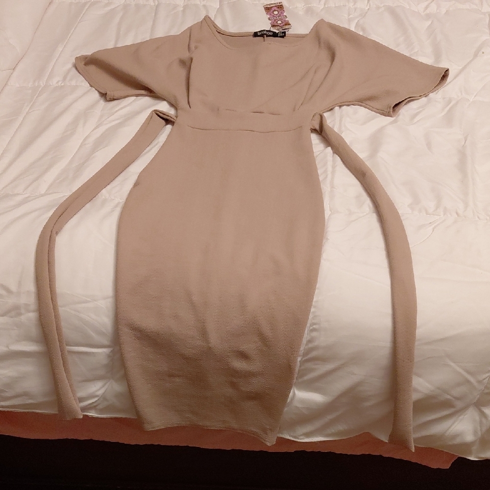 Boohoo Mauve Tie In Back Wiggle Dress Size 0